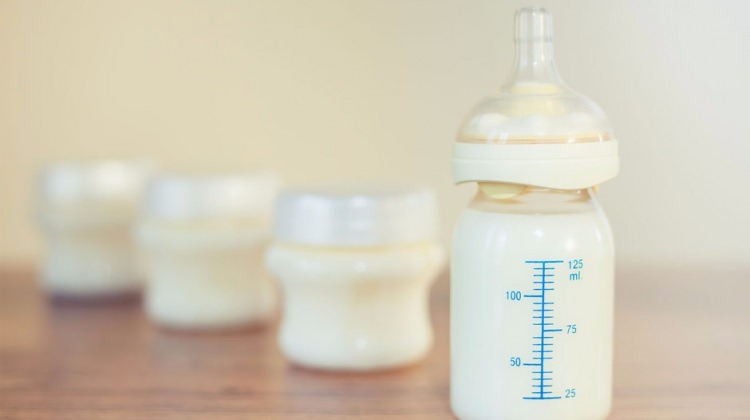 Anne sütü o amansız hastalığa da şifa oldu!