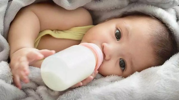 Anne sütünde ilk hafta detayı