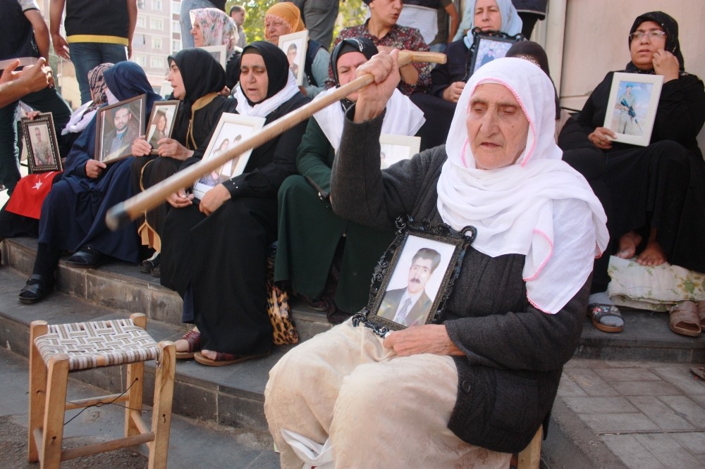 Anneler direniyor, destekler çığ gibi büyüyor 