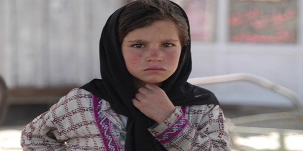 Anneler! Kızlarınıza adet dönemini anlatın