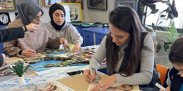 Anneler ve çocuklarının tatlı telaşı! Hiç durmuyorlar...