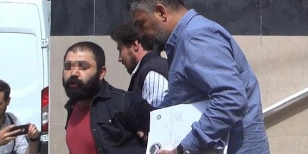 Annesini öldürdükten sonra iki gün cesediyle birlikte yaşadı!