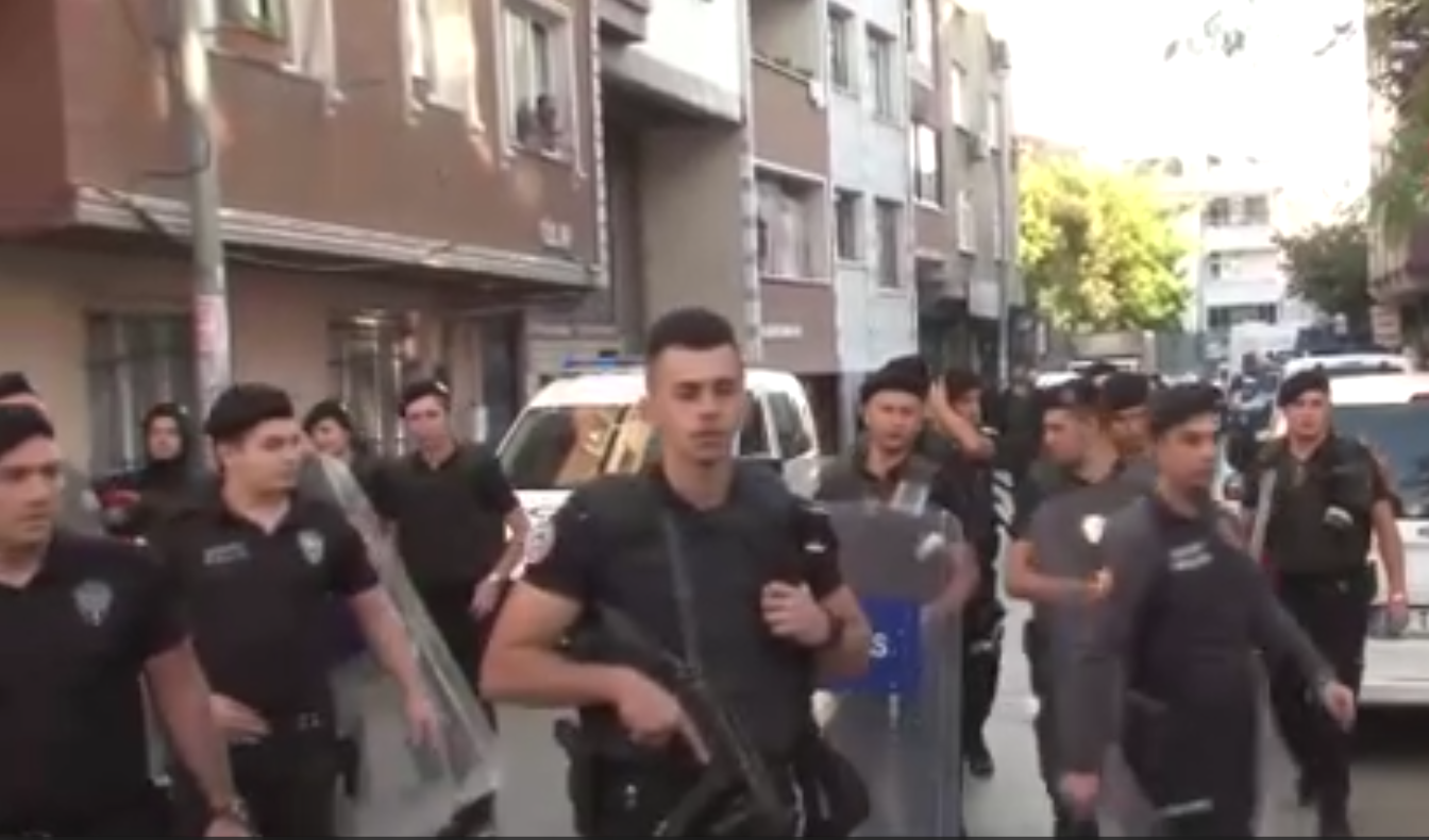 Annesinin kafasını kesip sokağa atmıştı! Davada karar çıktı