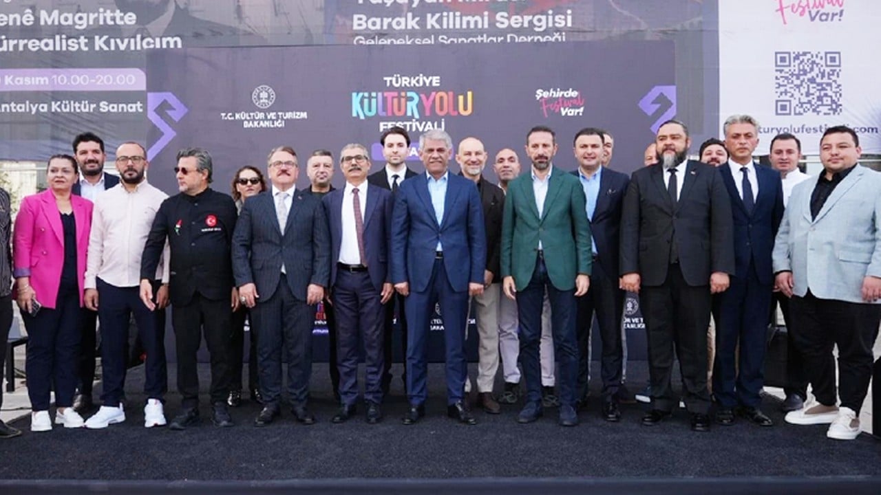 Antalya, Akdeniz’in sanat başkentine dönüştü: Kültür Yolu Festivali başladı
