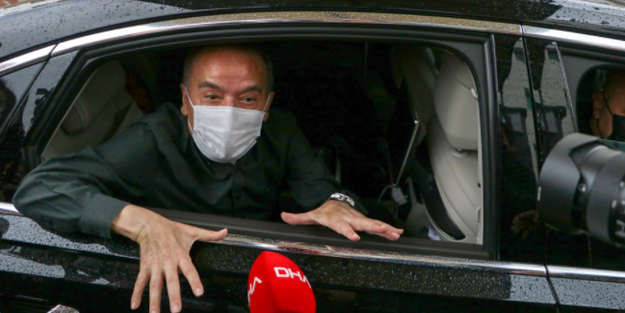 Başkan Böcek işbaşı yaptı! İşte ilk görüntüler