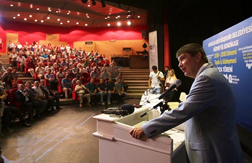 Antalya Büyükşehir Belediyesi'nde Toplu Sözleşme Sevinci