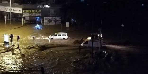 Antalya felaketi yaşadı! Çavuşoğlu'ndan flaş açıklama