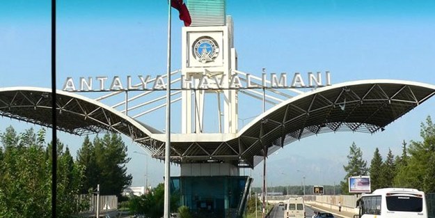 Antalya Havalimanı karıştı! Polis durmayanı vurdu