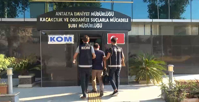Antalya merkezli FETÖ operasyonu: 12 kişi gözaltına alındı