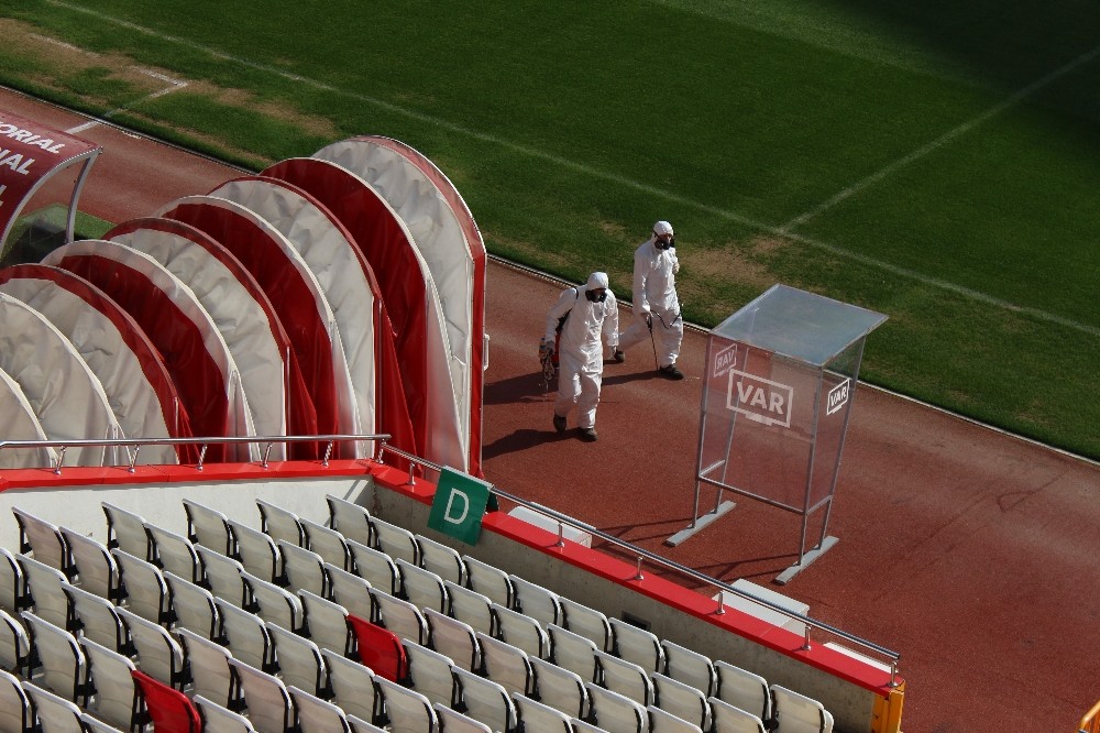 Antalya Stadyumu dezenfekte edildi 