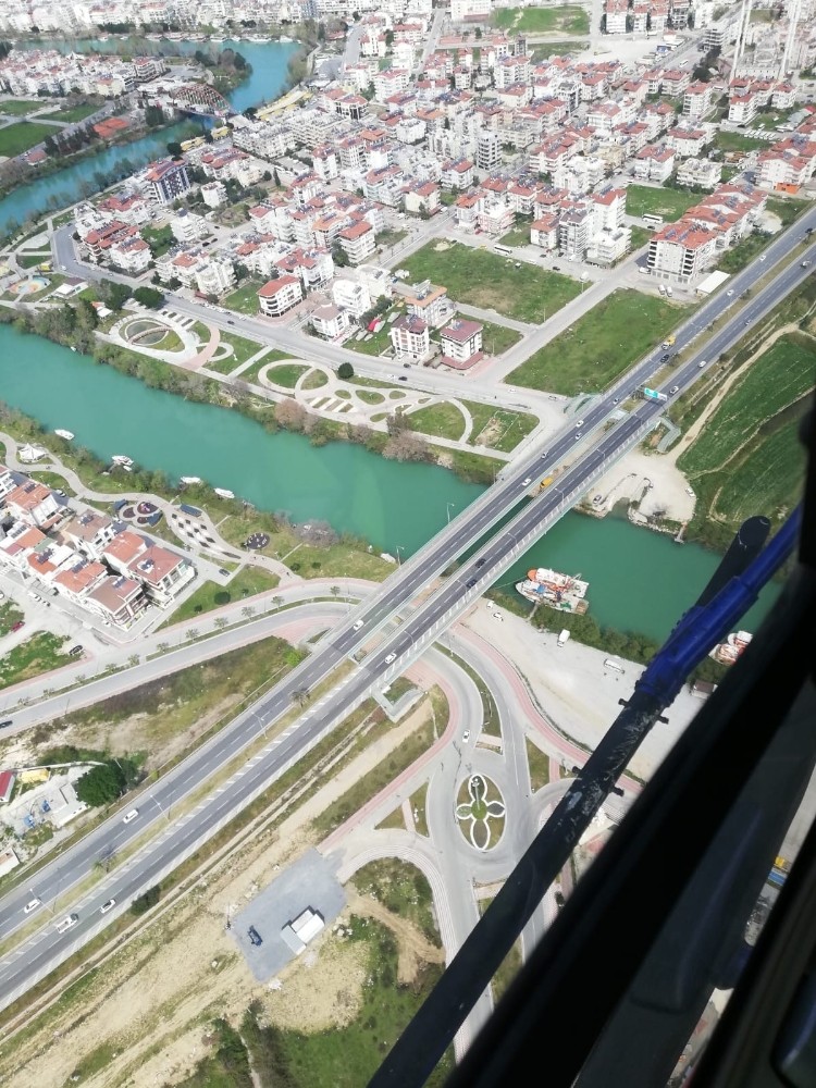 Antalya trafiği havadan helikopter ile denetlendi 