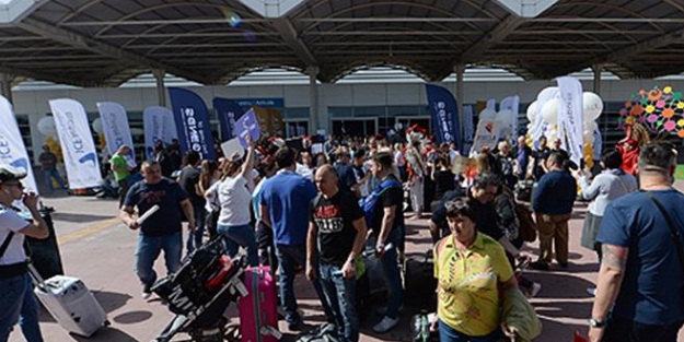 Antalya turizminde 1 Mayıs hareketliliği