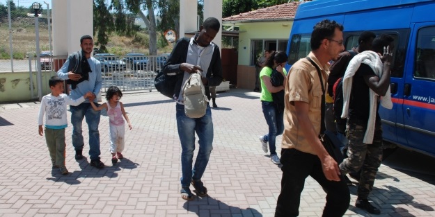 Antalya'da 11 kaçak göçmen yakalandı