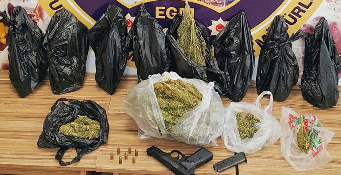 Antalya'da 2 ayrı uyuşturucu operasyonu! 8 kişi tutuklandı