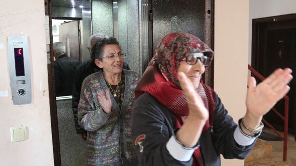 Antalya'da asansör kartlarının haciz işleminde mutlu son
