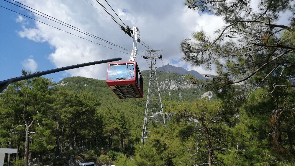 Antalya’da bulutların üzerine yolculuk 