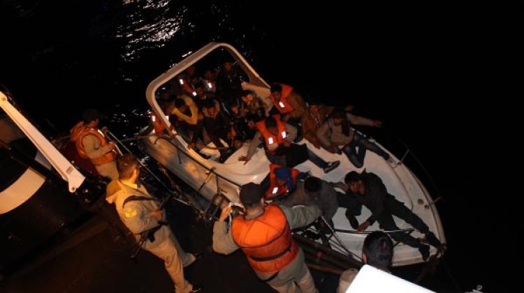 Antalya'da denizde 30 kaçak yakalandı