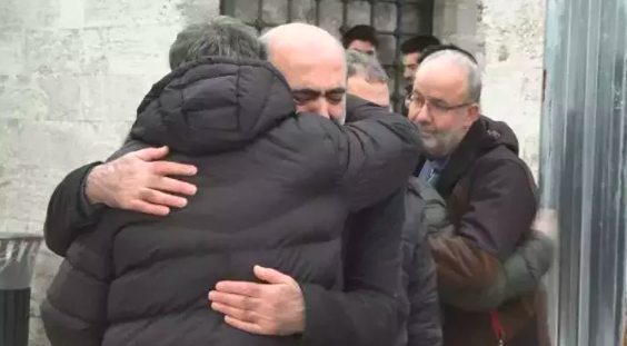 Antalya'da denizde cesedi bulunan Merve son yolculuğuna uğurlandı