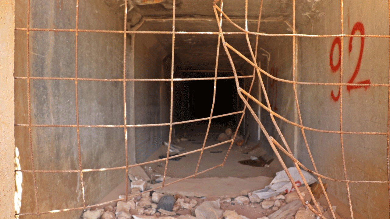 Antalya'da drenaj tünelinden 21 çocuk çıktı!
