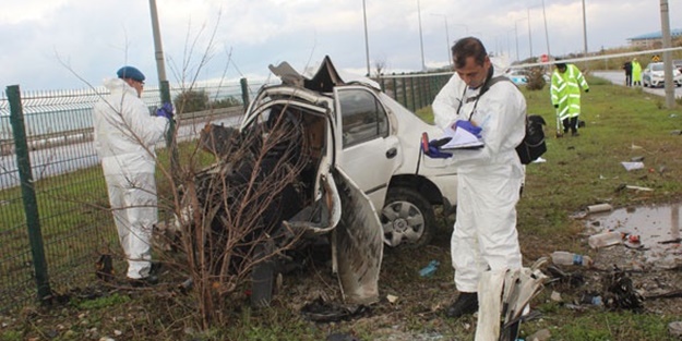 Antalya'da feci kaza! Anne baba öldü 7 yaşındaki çocuk ağır yaralı...