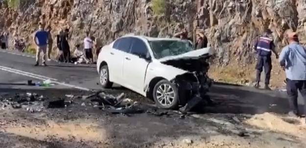 Antalya'da feci kaza! Ölü ve yaralılar var
