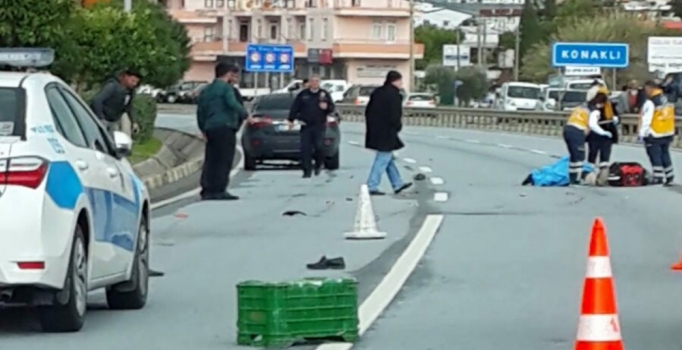 Antalya'da feci kaza! Otomobilin çarptığı yaşlı adam öldü