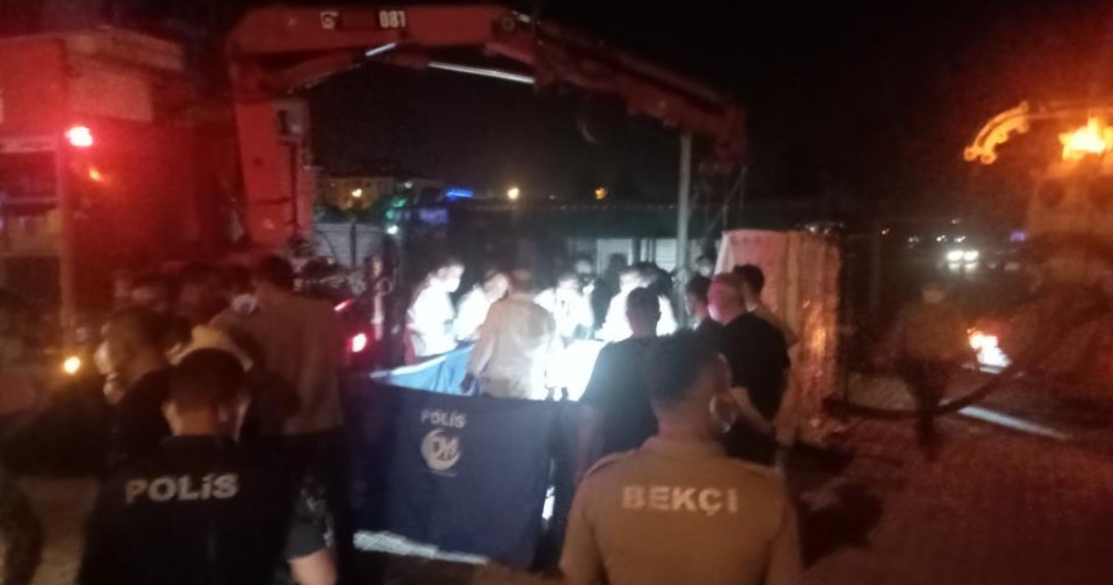 Antalya'da feci olay: Kanalizasyon terfi istasyonunda öldüler