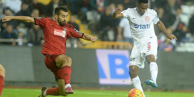 Antalya'da sessiz gece