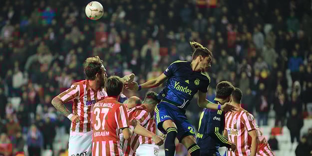 Antalya'da sessiz gece