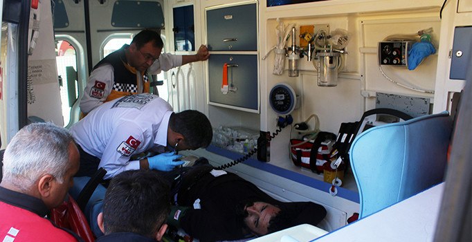 Antalya’da hatalı araba park etme kavgası: 1 yaralı