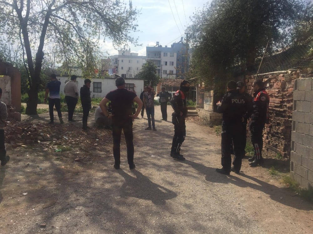 Antalya’da iki aile arasında silahlı kavga: 3 yaralı 