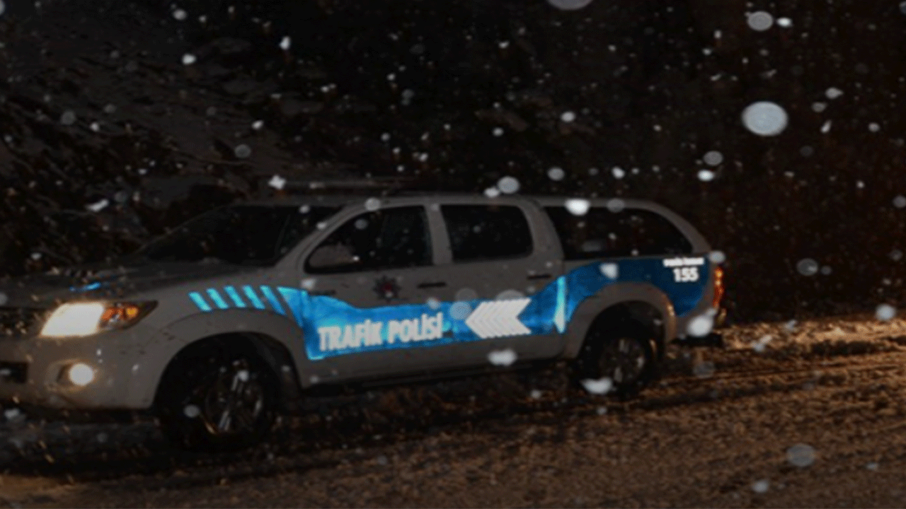 Antalya'da kar sürprizi! Bir anda bastırdı!