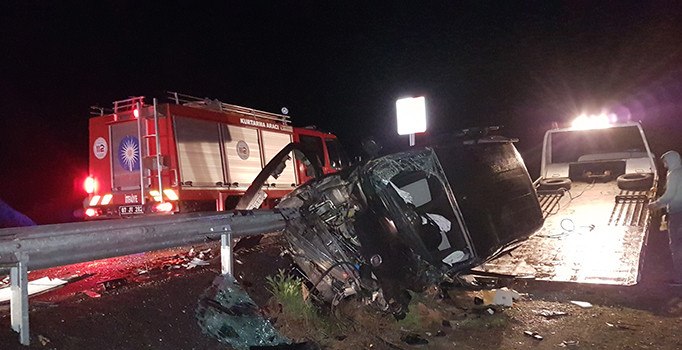 Antalya'da korkunç kaza: 1 ölü, 1'i ağır 2 yaralı