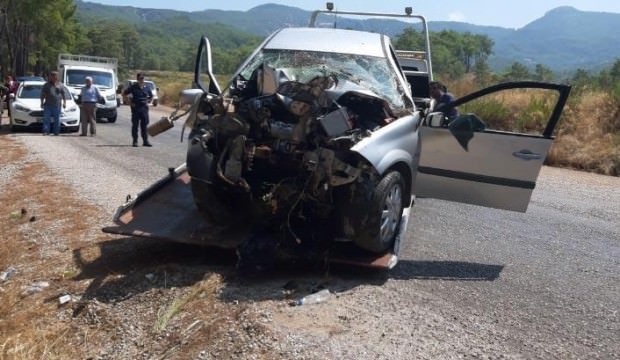 Antalya'da korkunç kaza! Araçtan sağ çıkamadı