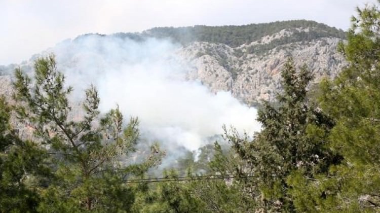 Antalya'da korkutan orman yangını