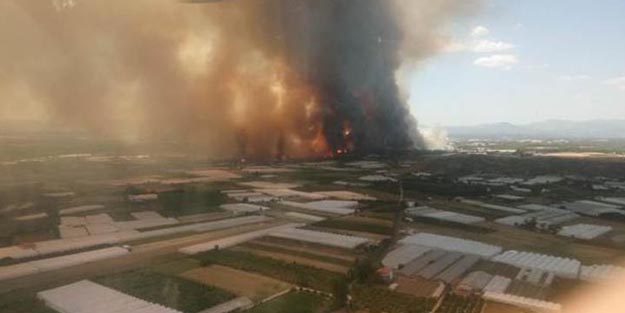 Antalya'da korkutan yangın! Uçak, dozer, helikopter...