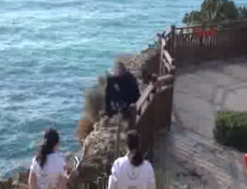 Antalya'da polis olamayınca intihara kalkıştı