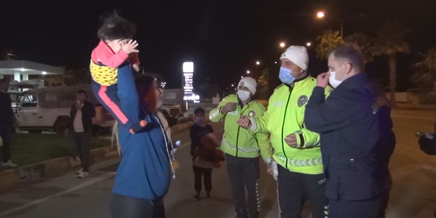 Antalya'da şok görüntü! Kaza yapan anne, polisi böyle tehdit etti