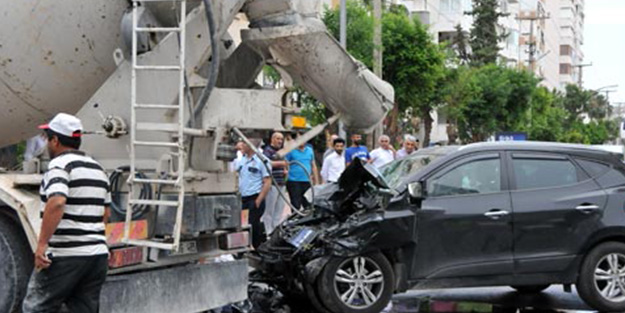 Beton mikserine çarptı, burnu bile kanamadı