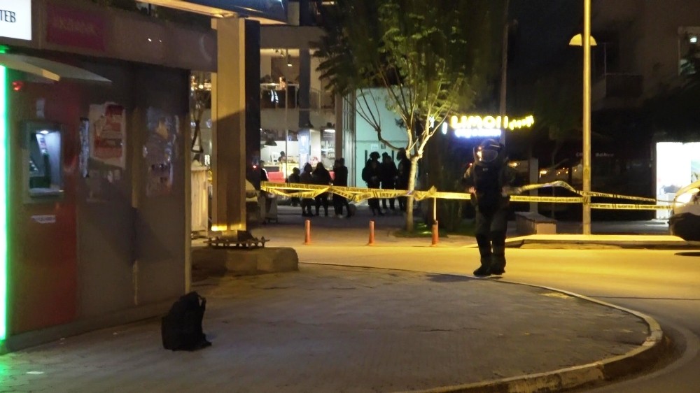 Antalya’da şüpheli çantadan giyim eşyası çıktı 