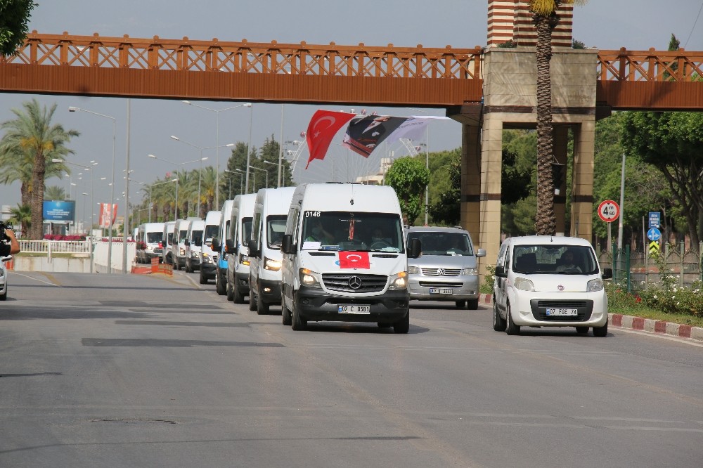 Antalya’da Türk bayraklı yardım konvoyu 