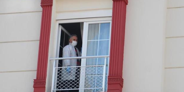 Yüzündeki yaradan dolayı bunalıma giren kadın intihar etti