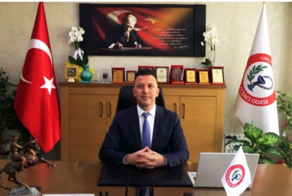 Antalya’daki eczaneler ücretsiz maske dağıtımı için sevkiyatı bekliyor 