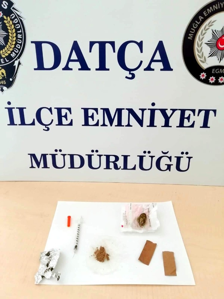 Antalya’dan Datça’ya eroin getiren genç satamadan yakalandı 