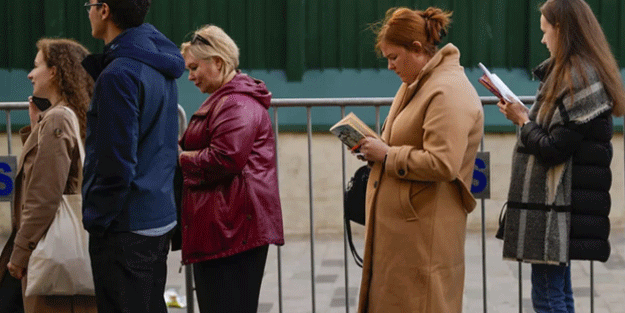 Antalya'dan kaçtıkları söylenen Ruslardan gündeme oturacak Türkiye kararı: Çılgınlar gibi topluyor
