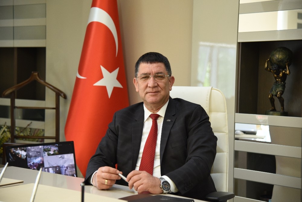 Antalyalı yöneticilerin 23 Nisan mesajları 