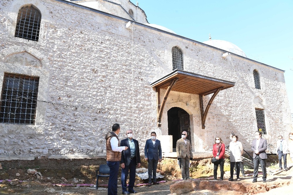 Antalya’nın sembollerinde restorasyon sürüyor 