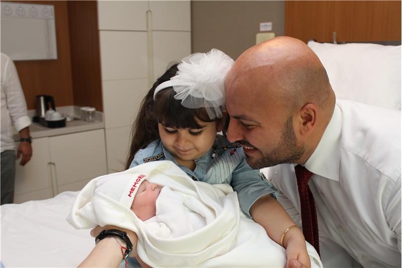 Antalyaspor Genel Müdürü Adem Kart, ikinci kez baba oldu 