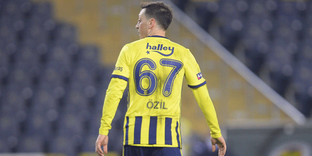 Mesut Özil kötü haberi duyurdu