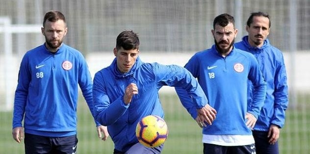 Antalyaspor, Medipol Başakşehir maçına hazır